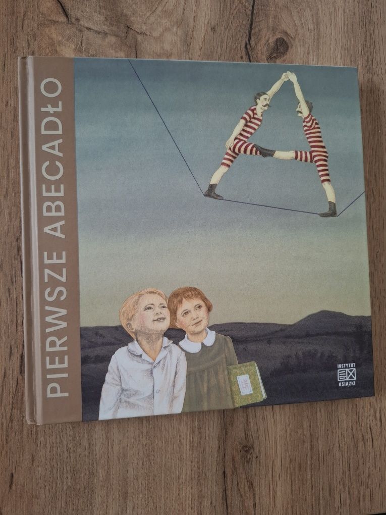 Nowa książka Pierwsze abecadło