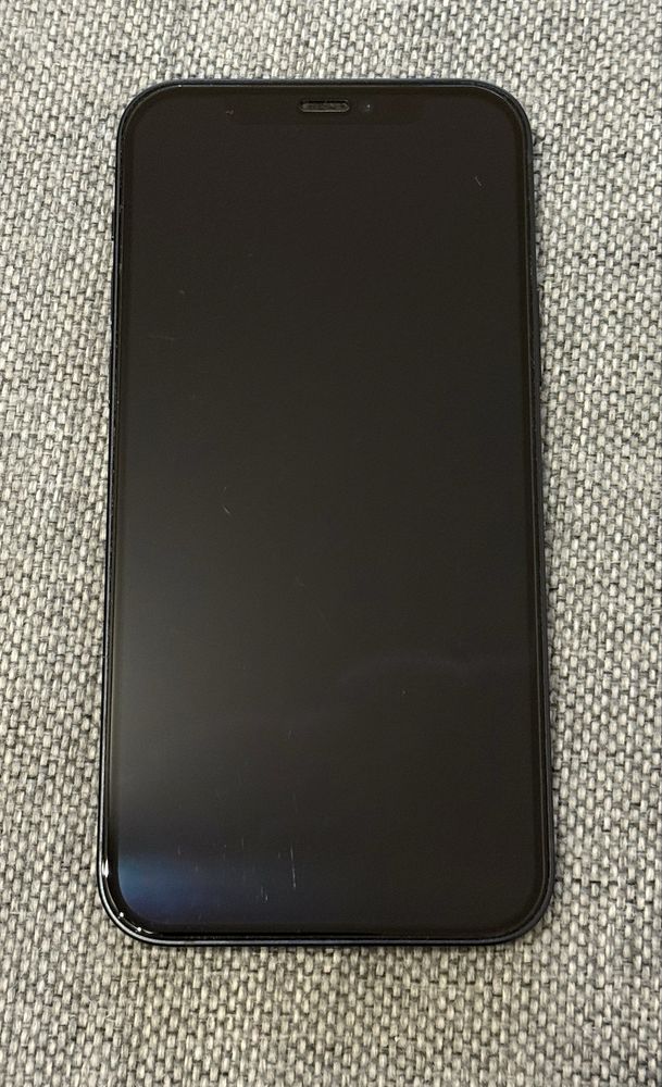 iPhone 12 black 128GB stan BDB gratis ładowarka QI