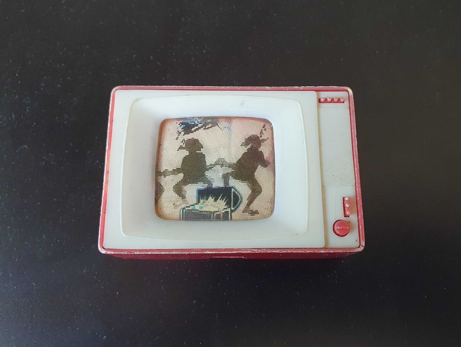 Internova-Hamburg, Muito rara TV Afia / Apára / Aguça Lápis - Anos 50