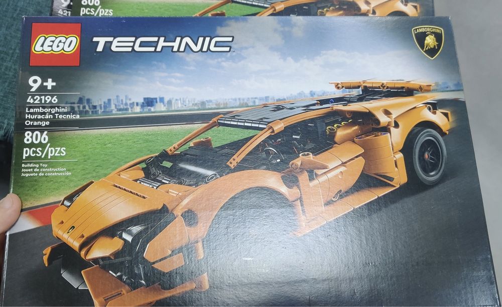 конструктор LEGO Technic Lamborghini Huracan Tecnica