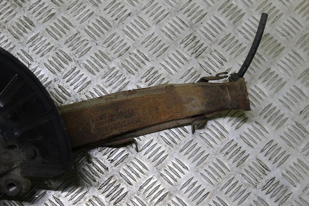 Ступиця Audi Q7 4L кулак цапфа передня права Ауді Кю7 4Л Ауди