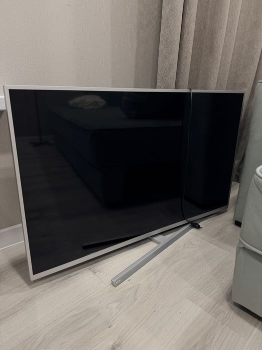 Телевізор philips рідкокристалічний