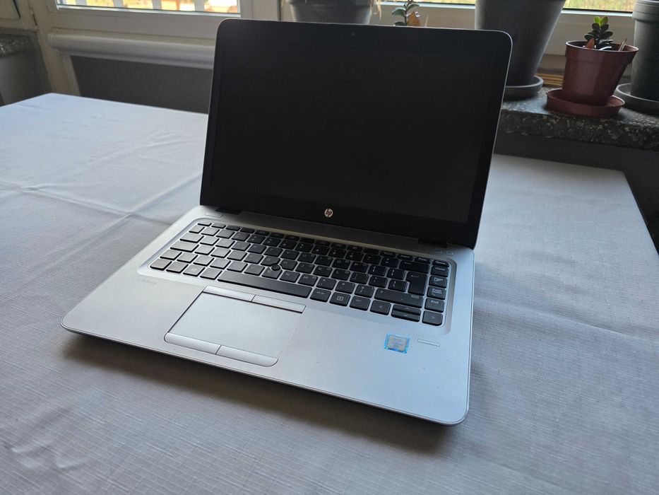 Laptop HP Elitebook 840 G3 i5-6300 - 8gb ram/ 256 gb SSD win 11