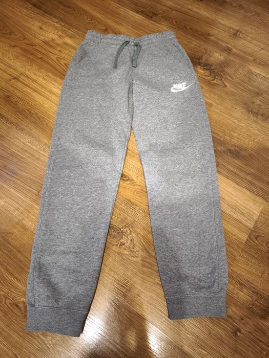 Spodnie dresowe dziewczęce Nike stan super