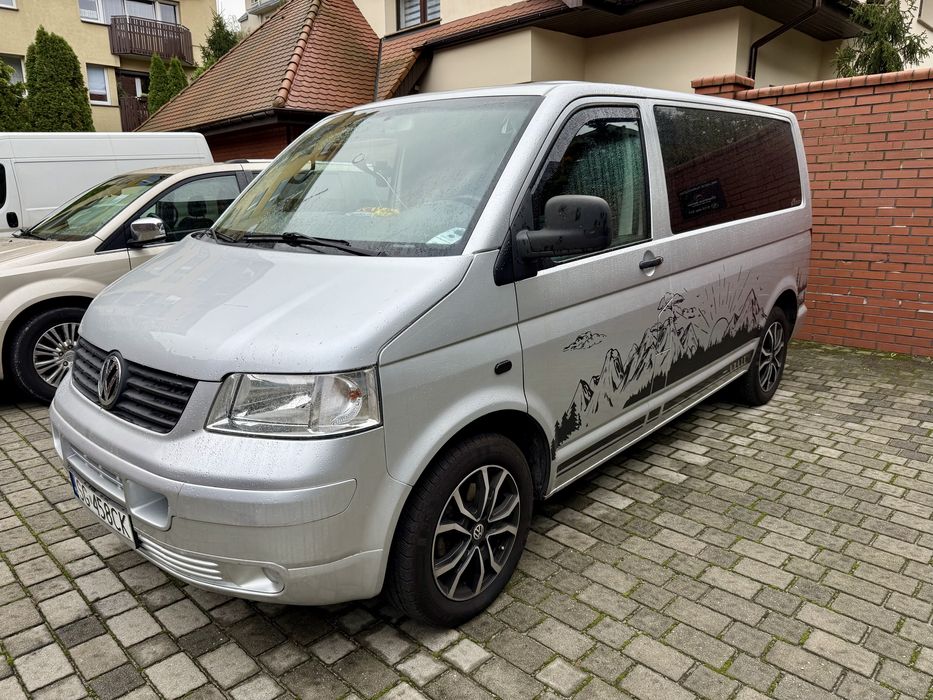 VW t5 Caravelle 2.5 tdi 130km vebasto owe turbo i dwumasa klima 8 osob