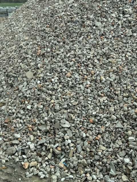 Gruz betonowy sortowany kruszony * Destrukt betonowy *