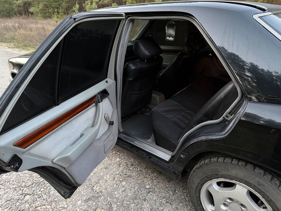 Продам Mercedes-Benz E220