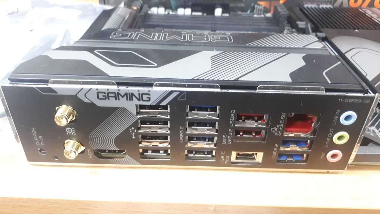 Материнская плата Gigabyte X670 Gaming X AX  socket AM5