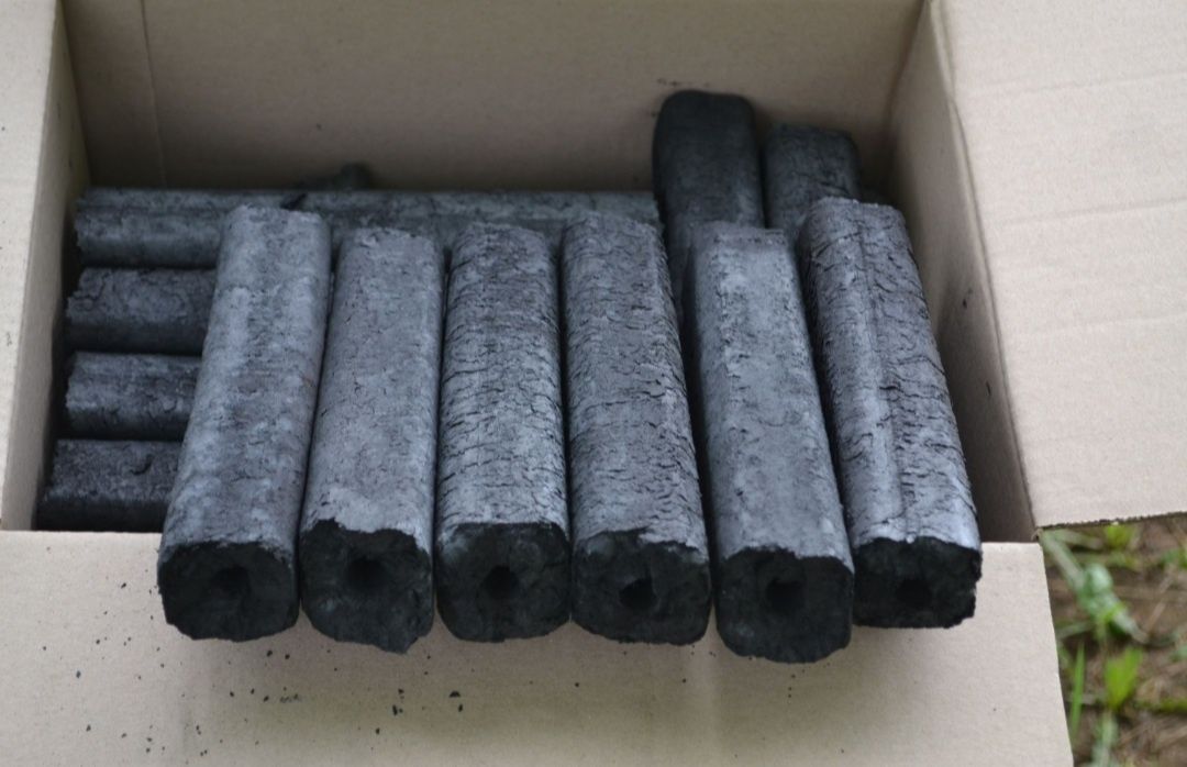 Деревне вугілля з брикетів pini kay,40грн/кг,виробник