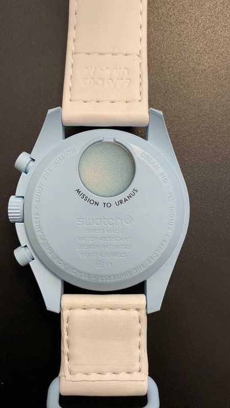 Omega x Swatch Moonswatch - SO33L100 - Mission To Uranus