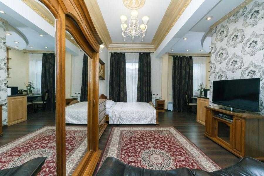 1к квартира, метро Майдан Незалежності, біля McDonalds