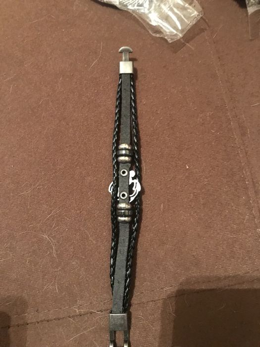 Pulseiras de homem novas