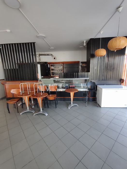 Aluga-se café snacks/bar são Francisco