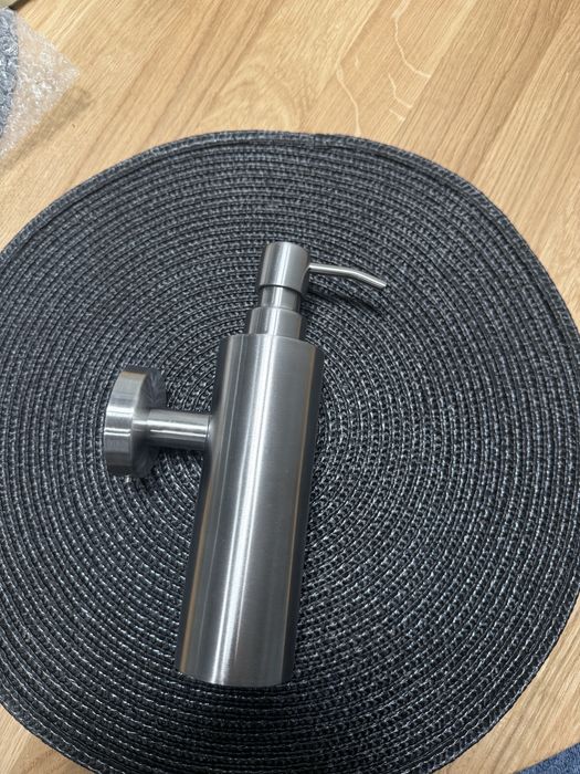 Дозатор для мила нержавіюча сталь настінний