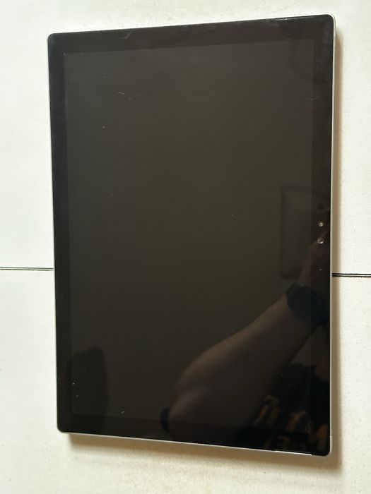 Планшет Microsoft Surface 4pro
