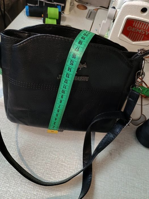 Две сумочки новые. Женская. Молодежная. Сумка. Недорого.