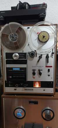 Leitor e gravador de bobines Akai X-2000SD