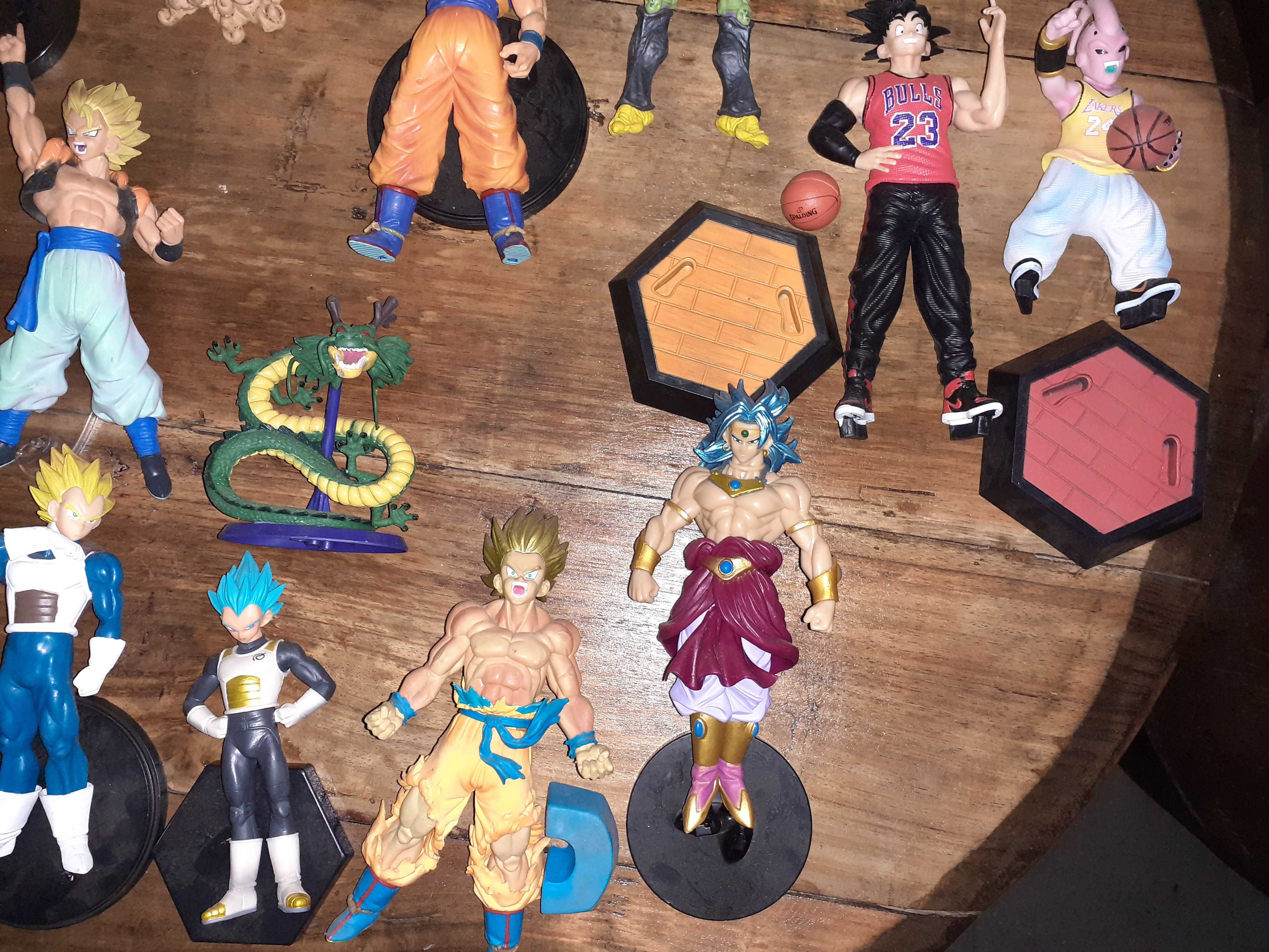 Figuras Dragon Ball Z Freeza Son goku vegeta cell broly trunks piccolo