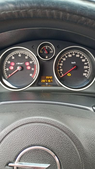 Продам Opel Astra H