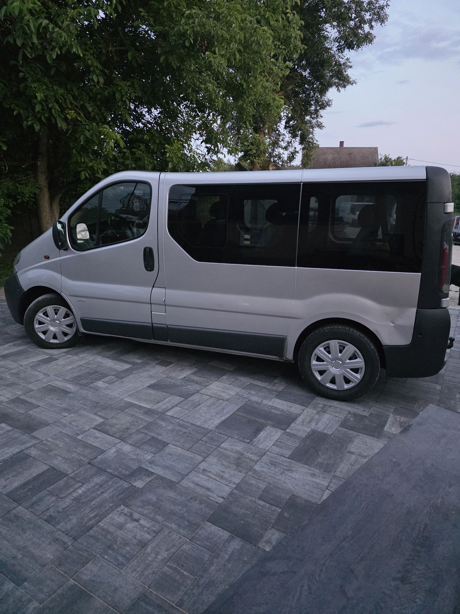 Opel Vivar / 9 osobowy ! Nowy rozrząd !! 1,9 ! Prywatne auto ! Klima!