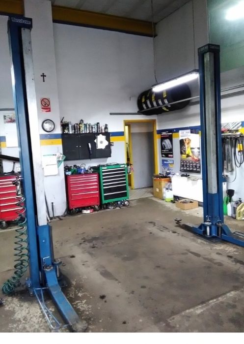 Podnosnik dwukolumnowy 2012r Nusbaum  śrubowy