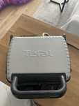 Grill elektryczny rozkładany TEFAL Compact GC3050