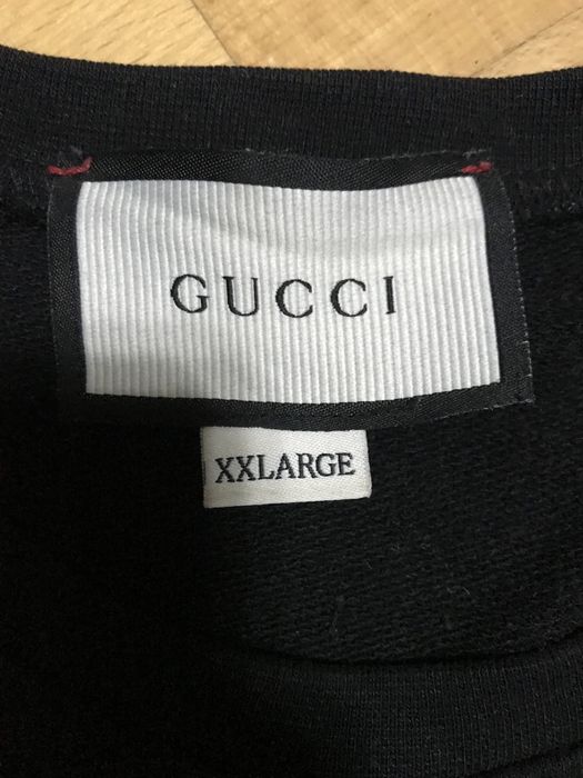 Свитер Gucci с изображением змеи