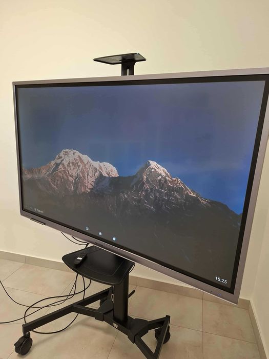 Aktywna tablica Hikvision