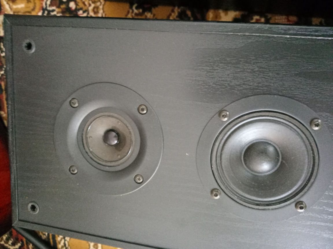 Jamo studio 160 kolumny 70W
