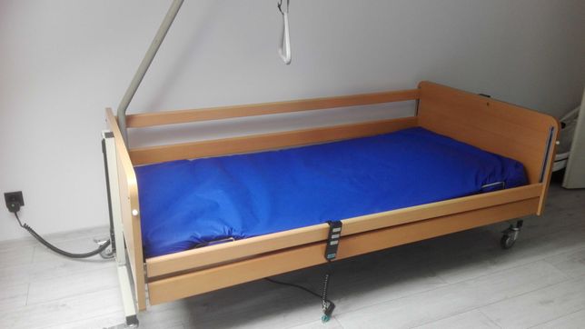 łóżko rehabilitacyjne z materacami - PROMOCJA 150 zł za miesiąc najmu