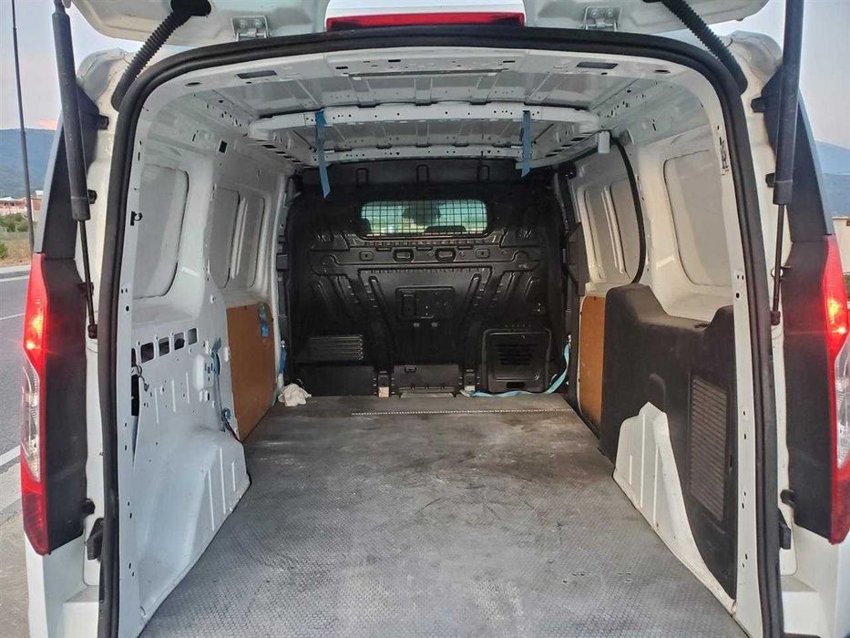Aluguer de carrinha p/ transportes rápidos, seguros e pontuais !!!