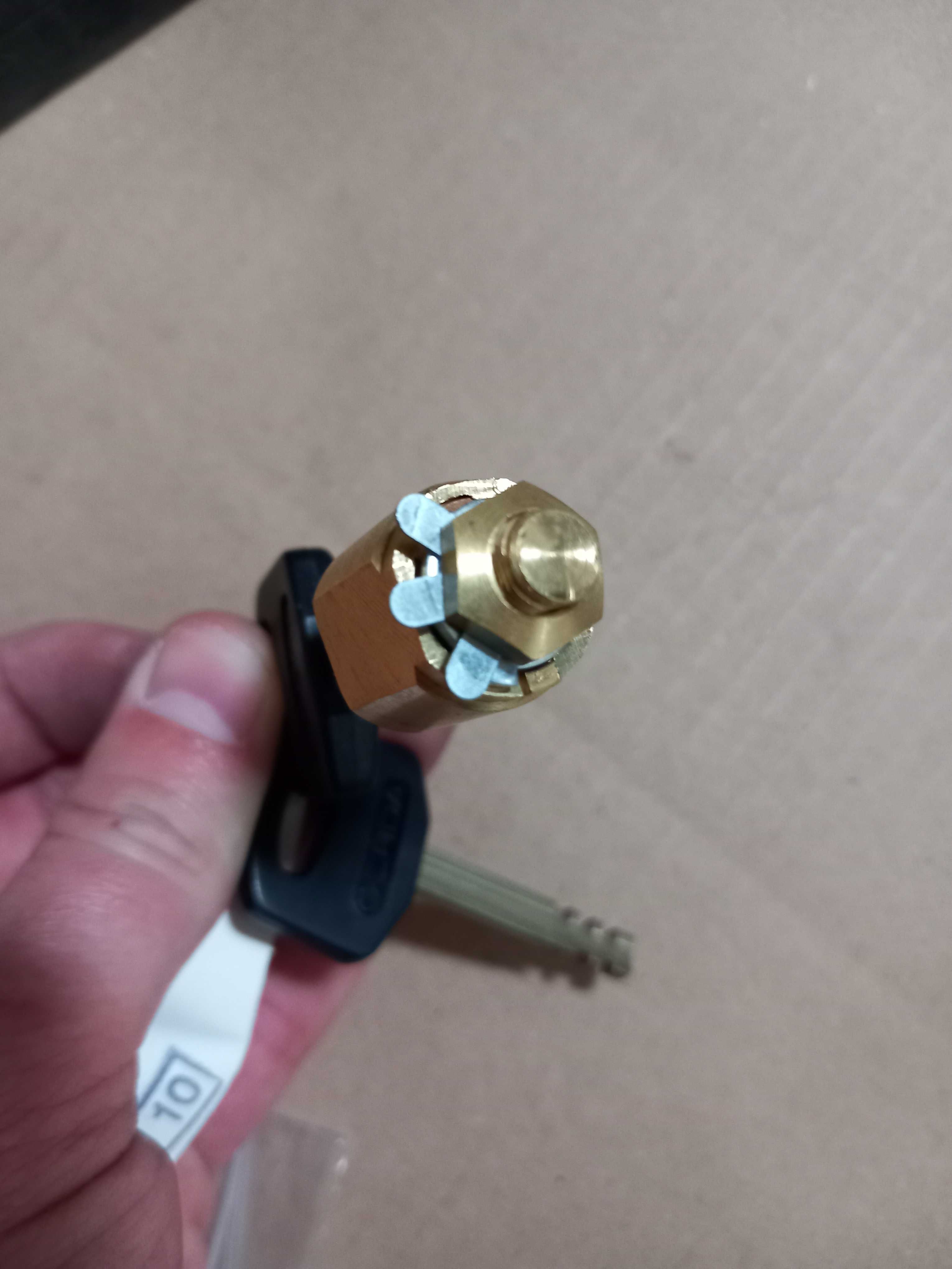Wkładka cylindryczna z mechanizmem dyskowym CL