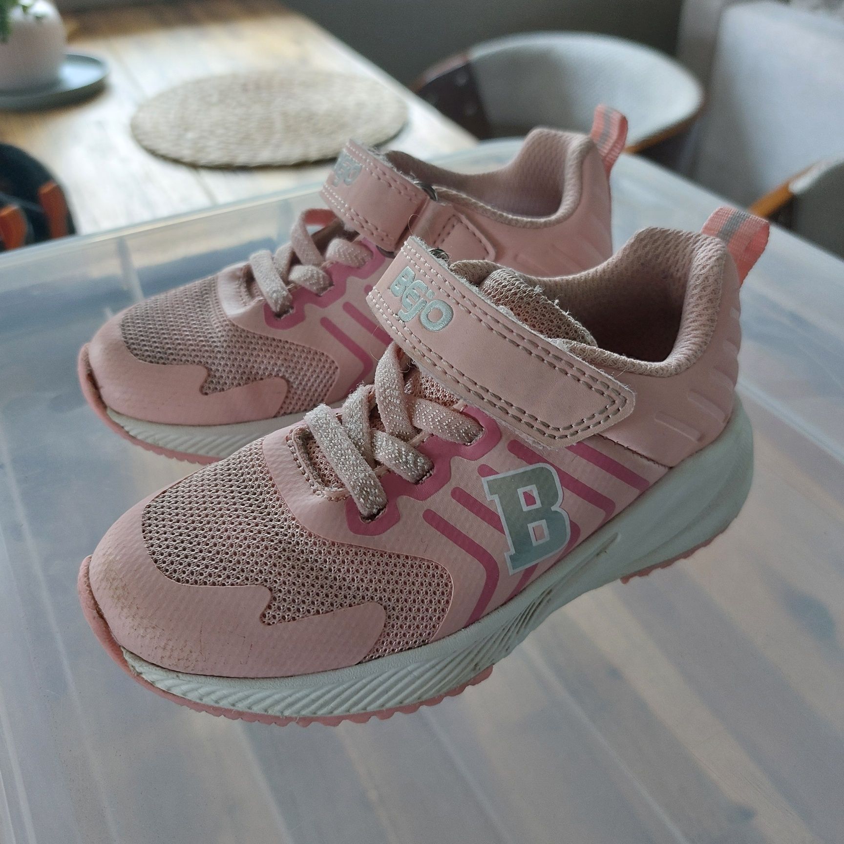 Buty dla dziewczynki