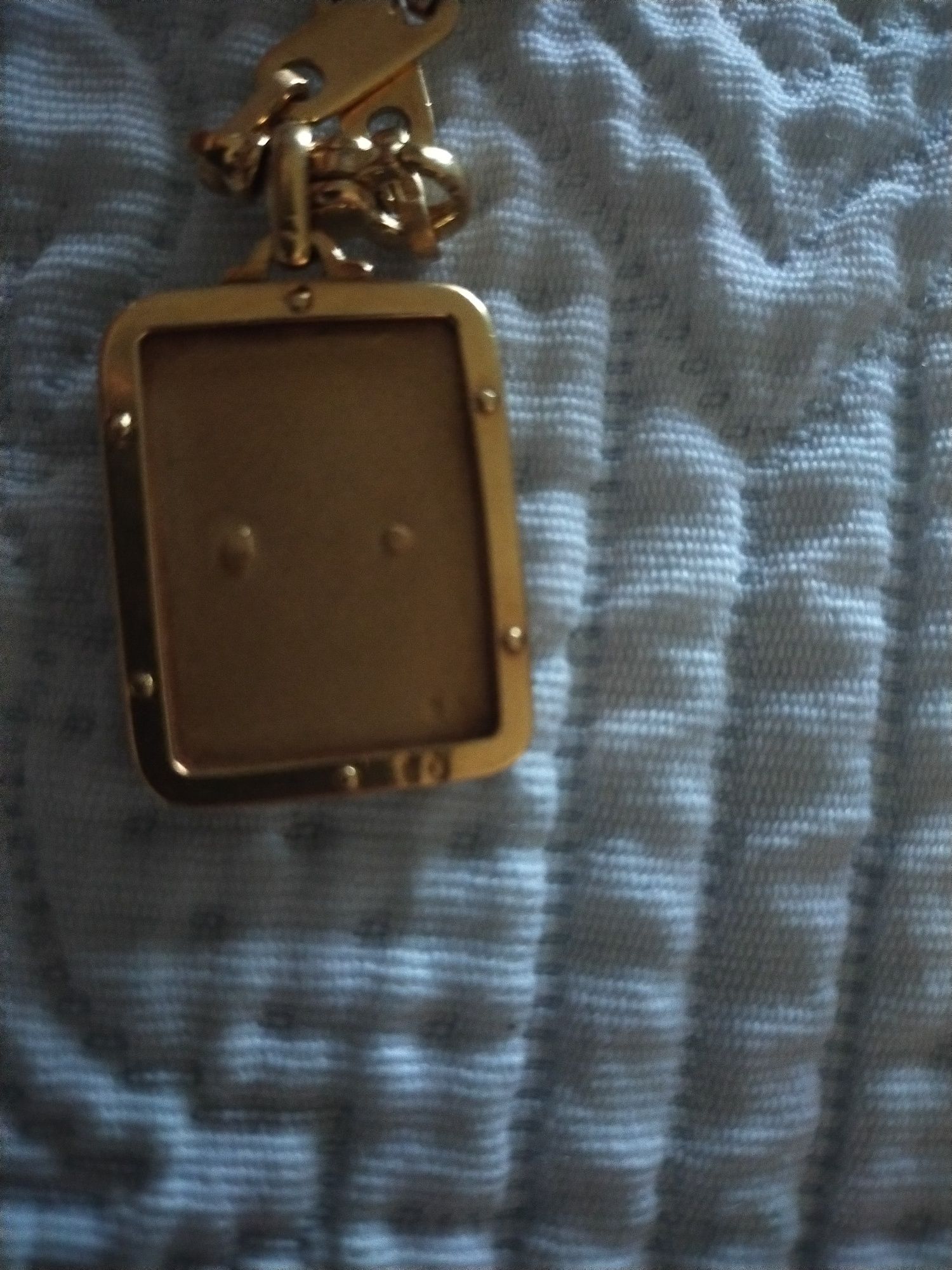 Fio de ouro 19k.