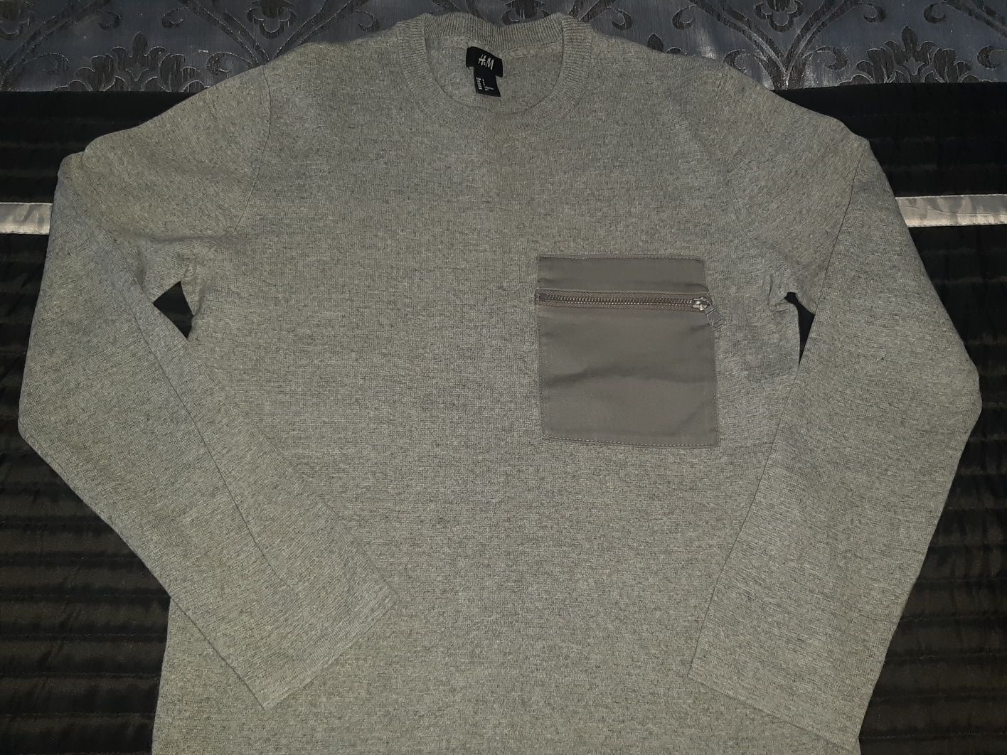 Sweterek elegancki siwy H&M
