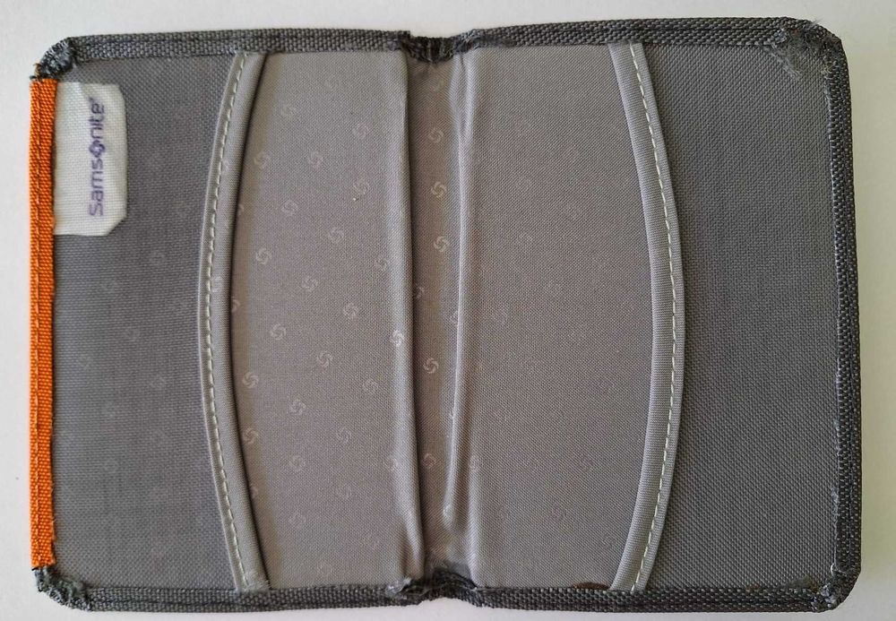 Carteira De Passaporte Samsonite.