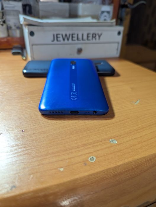 Redmi 8a 2 32 gb робочий повністю