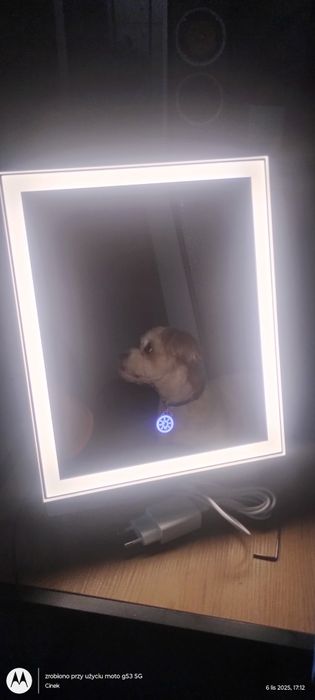 Lustro z podświetleniem LED 25-30cm
