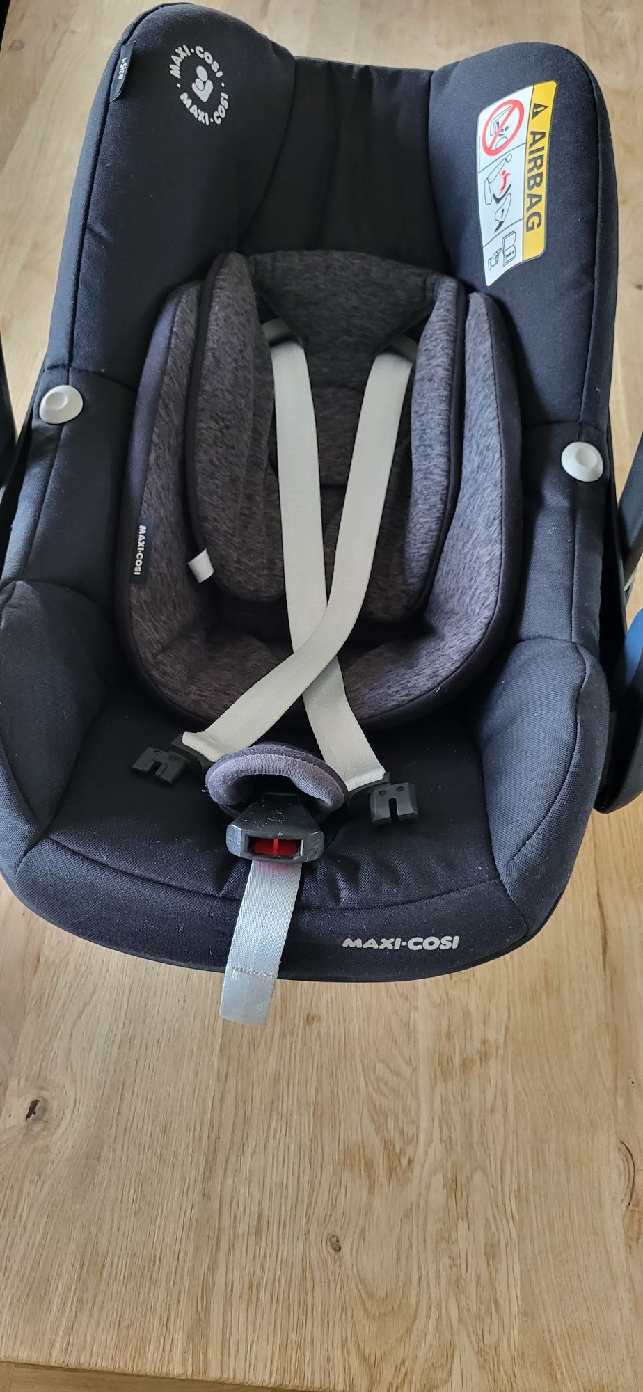 Fotelik samochodowy Pebble Pro i-Size Maxi Cosi