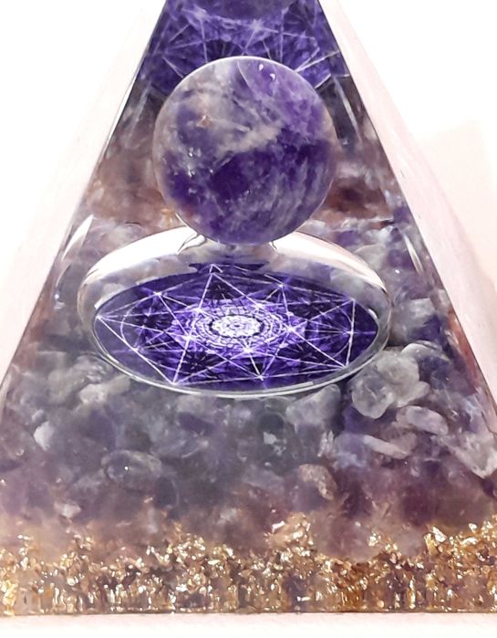 Orgonites em Pirâmide - Lápis-Lazúli e Ametista 5x5cm Novas