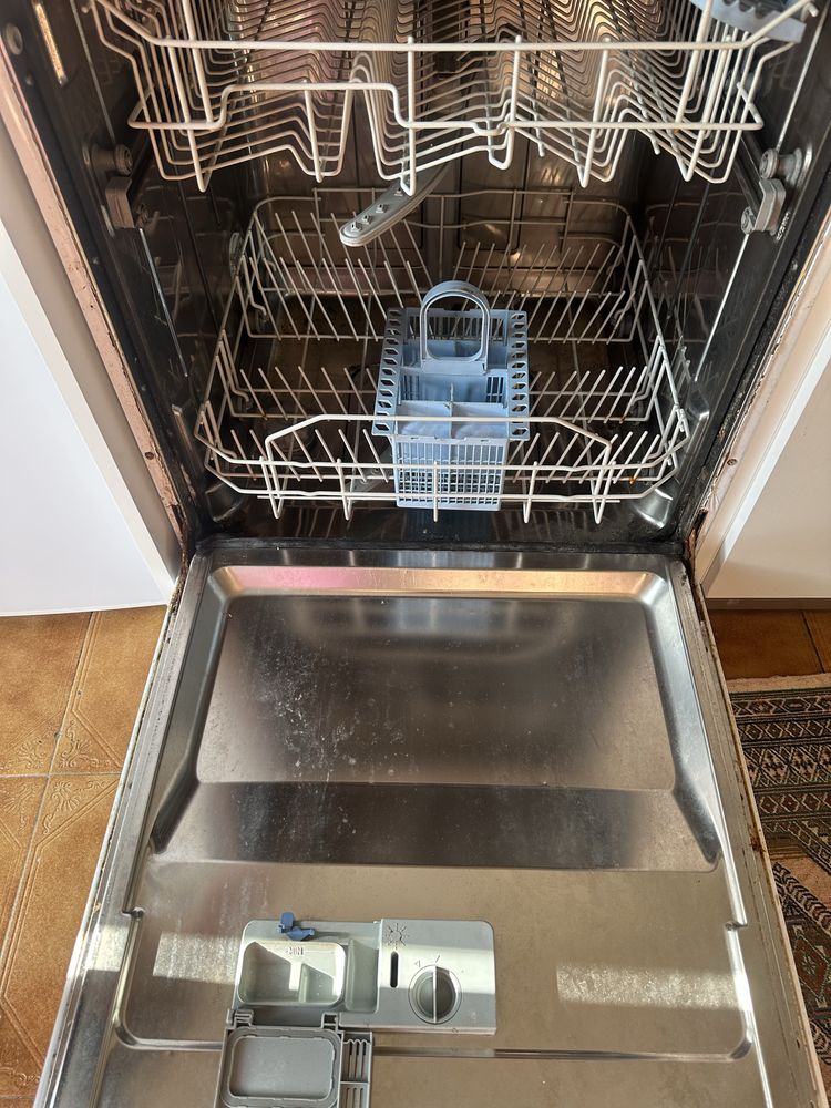 Maquina loiça INDESIT