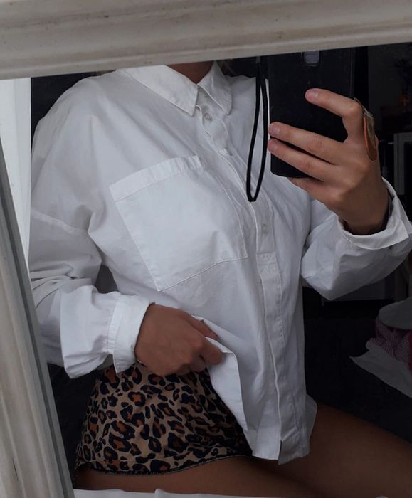 Biała koszula oversize