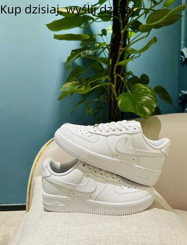 Męskie/Trampki/Nike Air Force 1 Low '07 White R.39