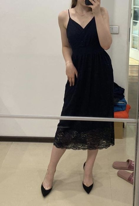 Sukienka koktajlowa, czarna Reserved koronkowa