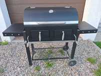 Duży grill węglowy