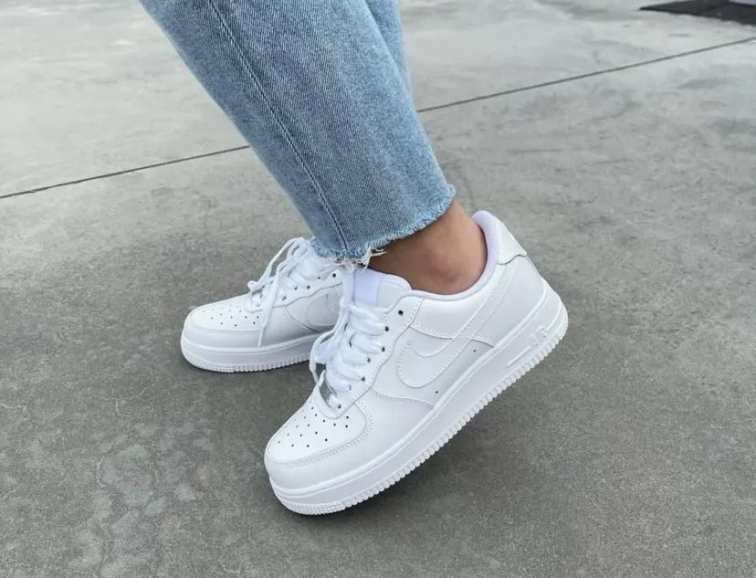 Кросівки Nike Air Force,  Nike Air Jordan 4 Retro, Nike Air Force зима