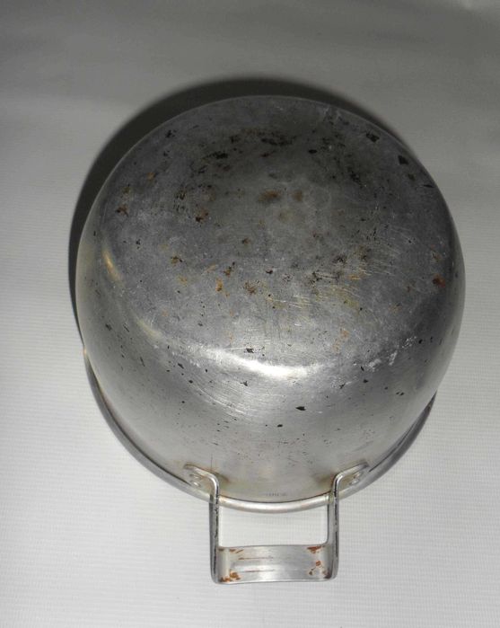 Кастрюля алюминиевая 2,5 л усиленная , толстая. обмен на другую