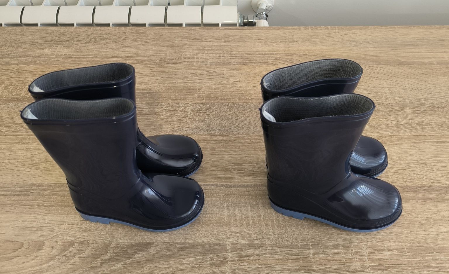 2 Pares de Galochas Cor Azul - Menino - Tamanho 26 ( 5€ cada par)