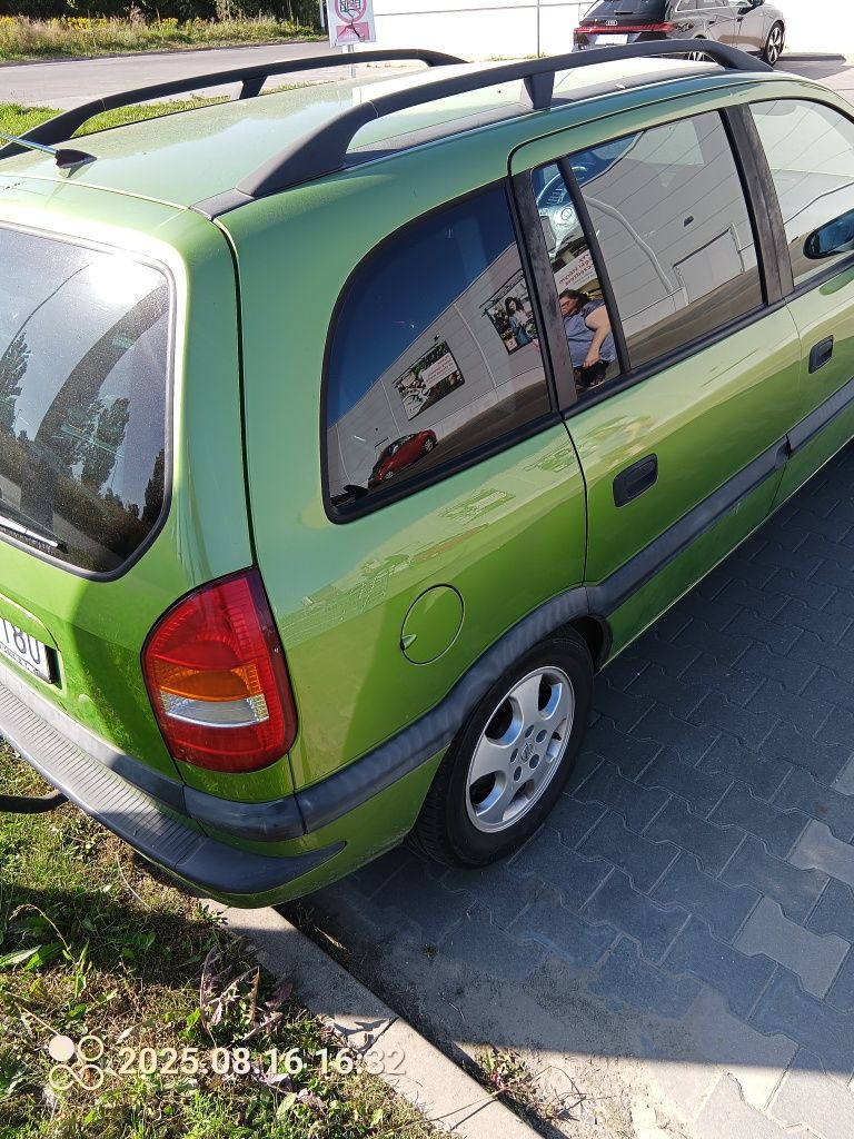 Opel Zafira A 1.8 benzyna
