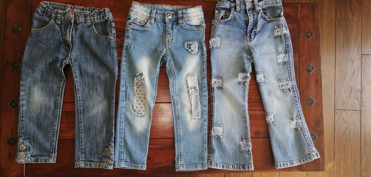 Spodnie dżinsowe dla dziewczynki 3-4 latka rozmiar 98/104